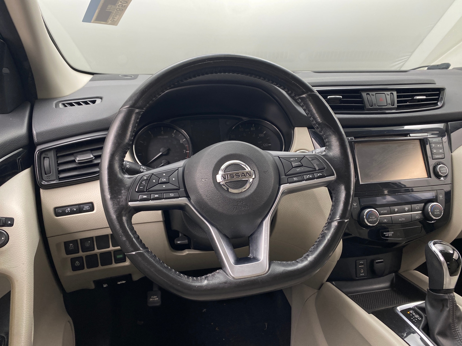 Thumbnail: 2017 Nissan Rogue Sport - 5