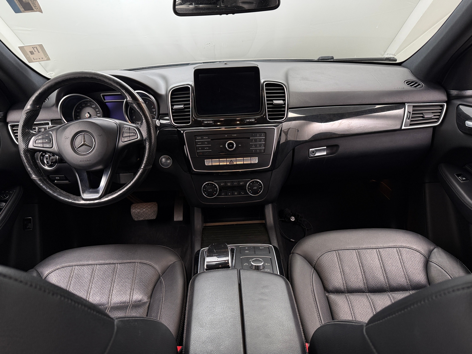 Thumbnail: 2017 Mercedes-Benz GLE - 2