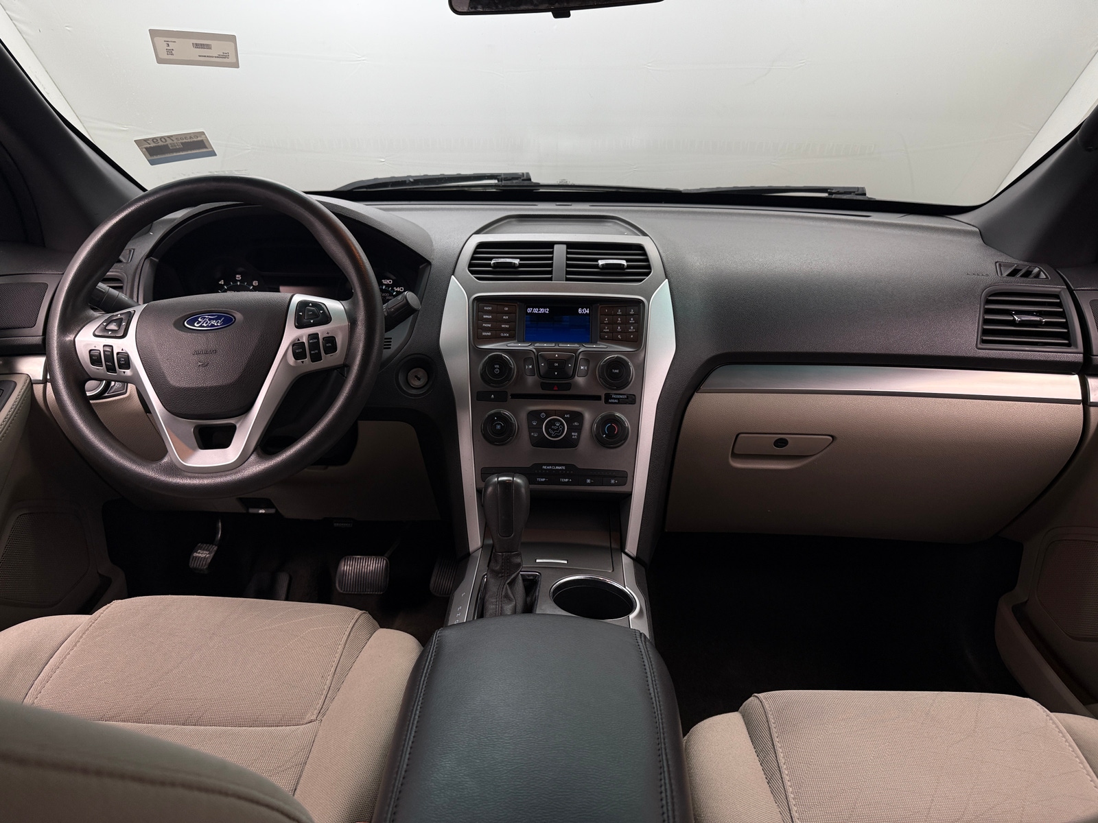 Thumbnail: 2013 Ford Explorer - 3