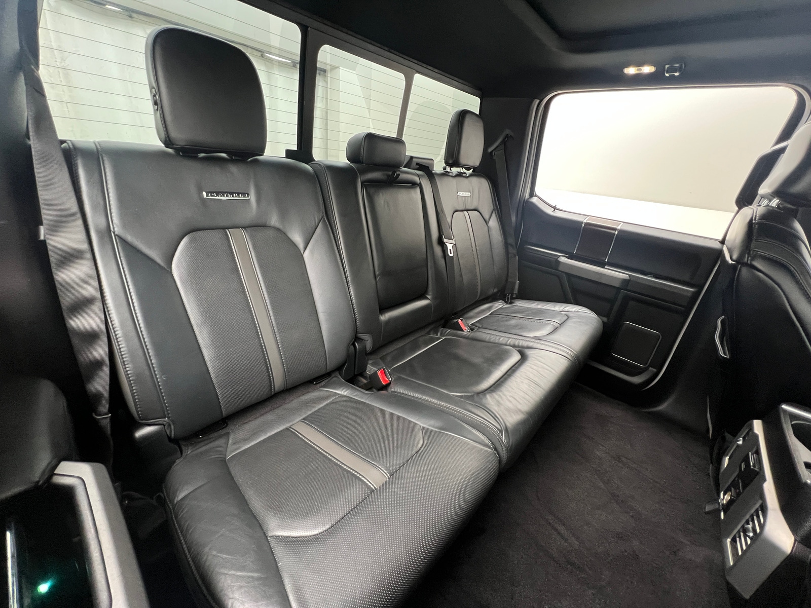 Thumbnail: 2016 Ford Econoline - 5