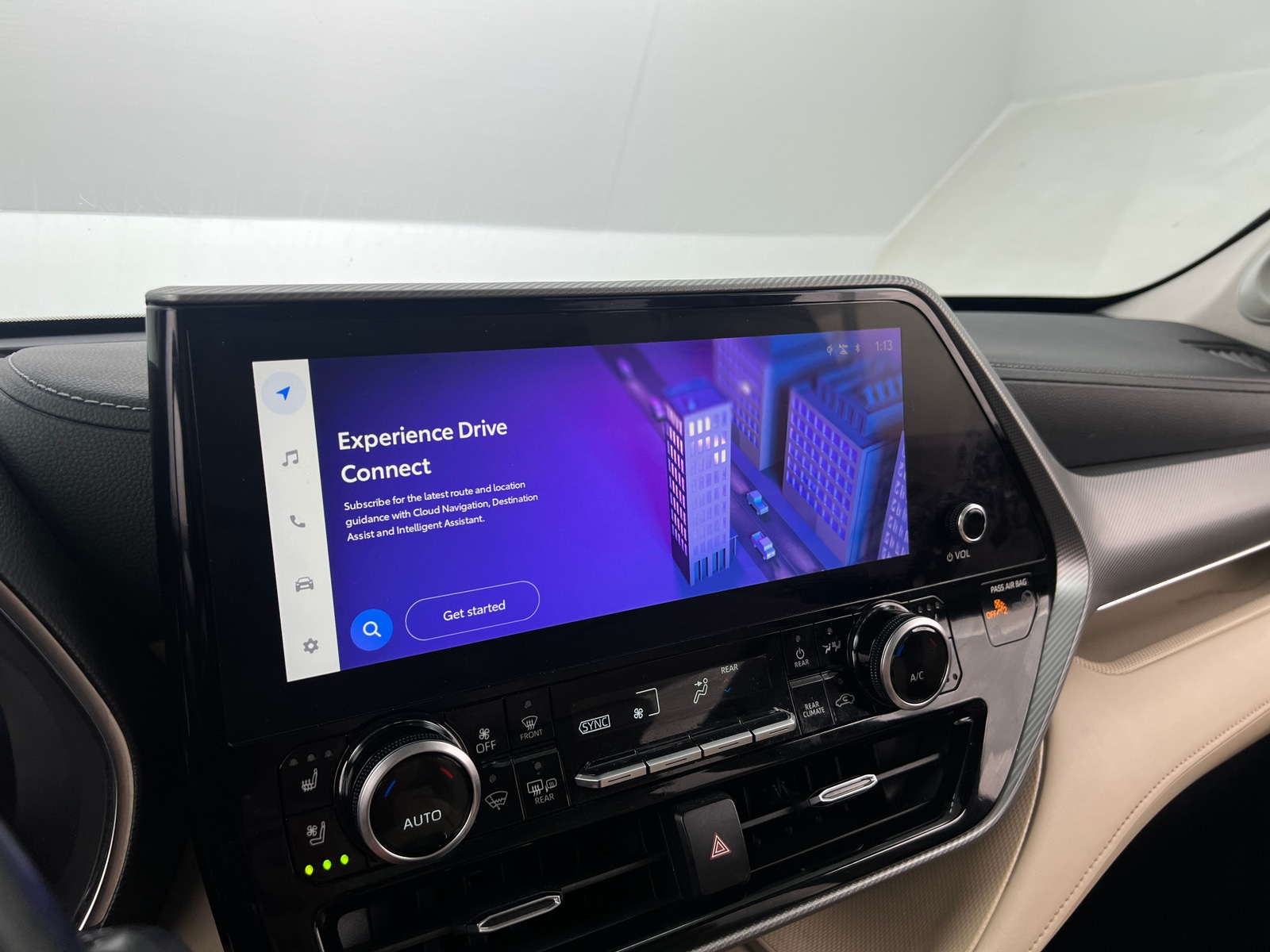 Thumbnail: 2023 Toyota Highlander - 3