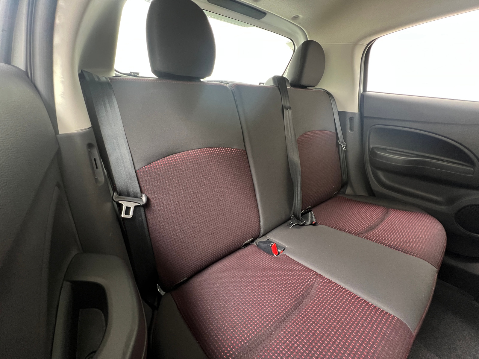 Thumbnail: 2020 Mitsubishi Mirage - 6