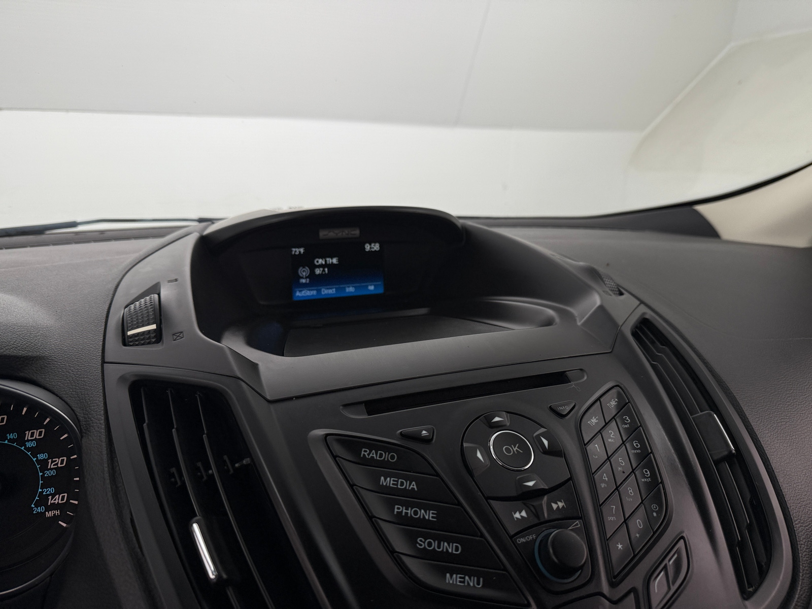 Thumbnail: 2016 Ford Escape - 4