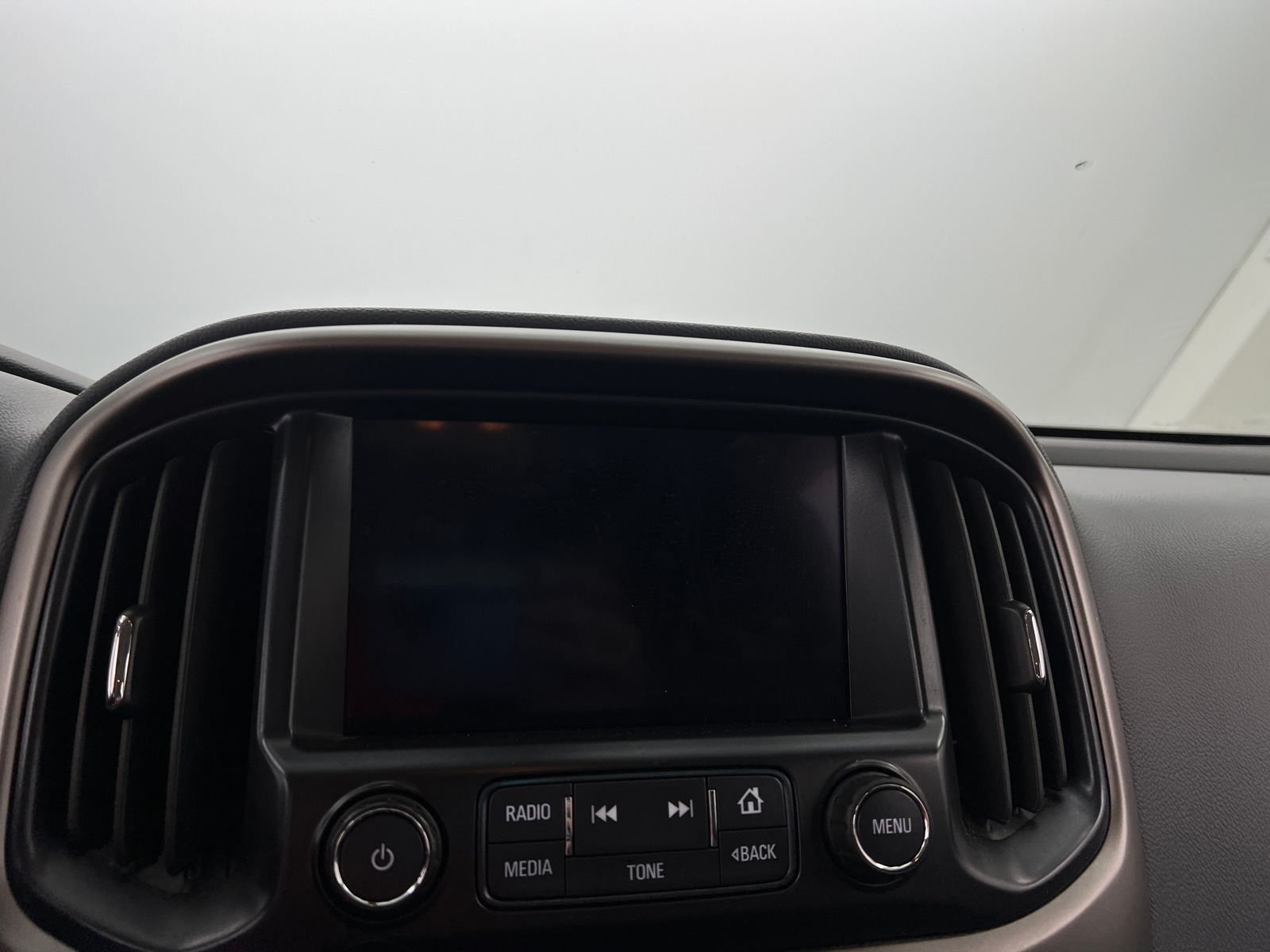 Thumbnail: 2017 Chevrolet Colorado - 4