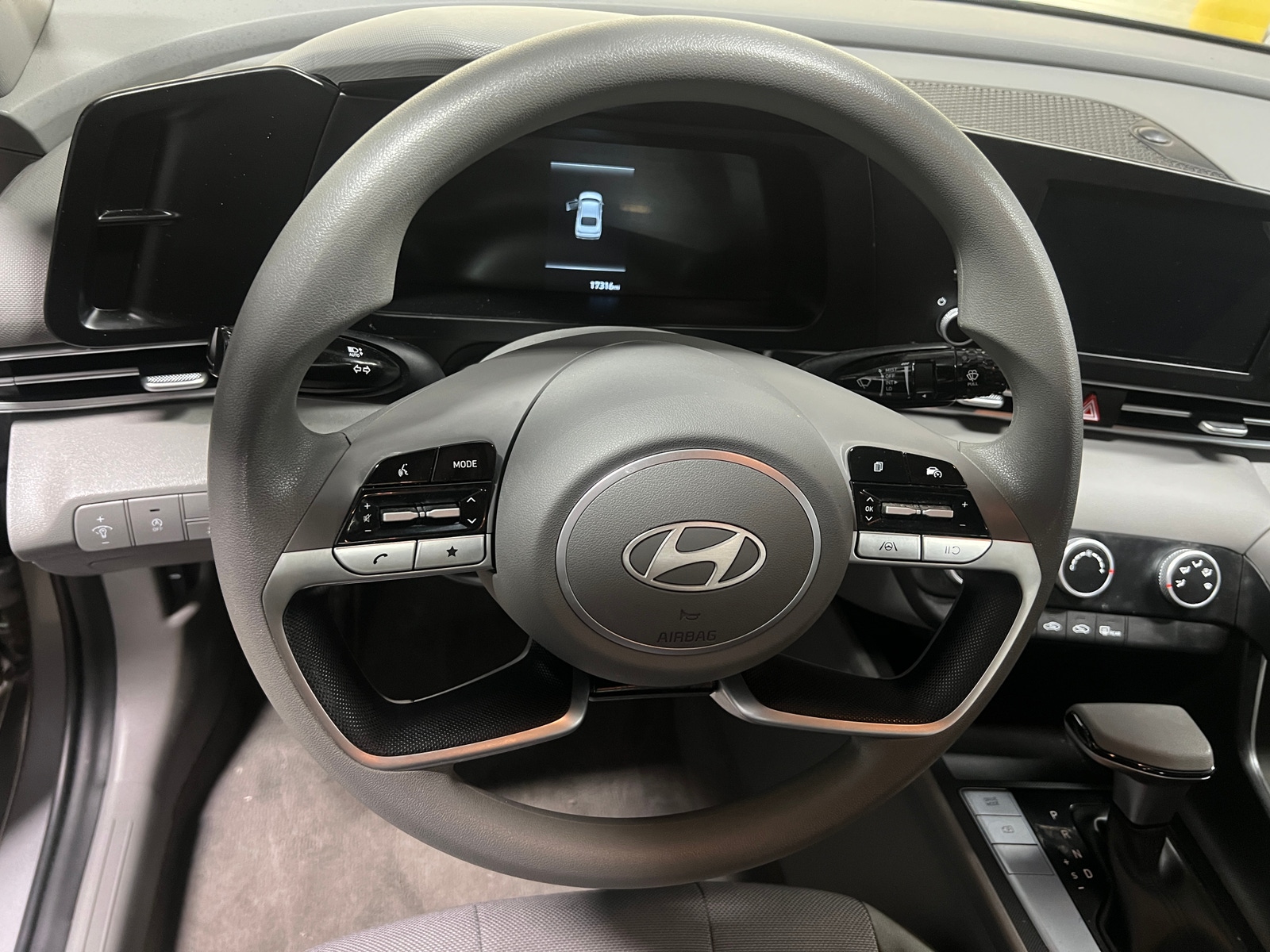 Thumbnail: 2025 Hyundai Elantra - 5