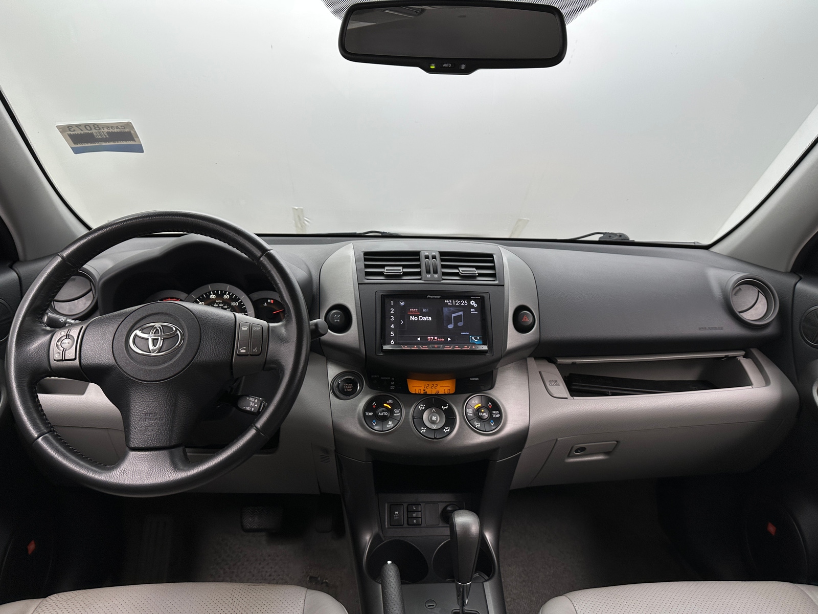 Thumbnail: 2011 Toyota RAV4 - 3
