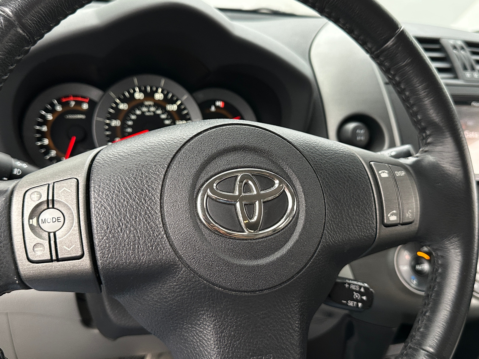 Thumbnail: 2011 Toyota RAV4 - 5