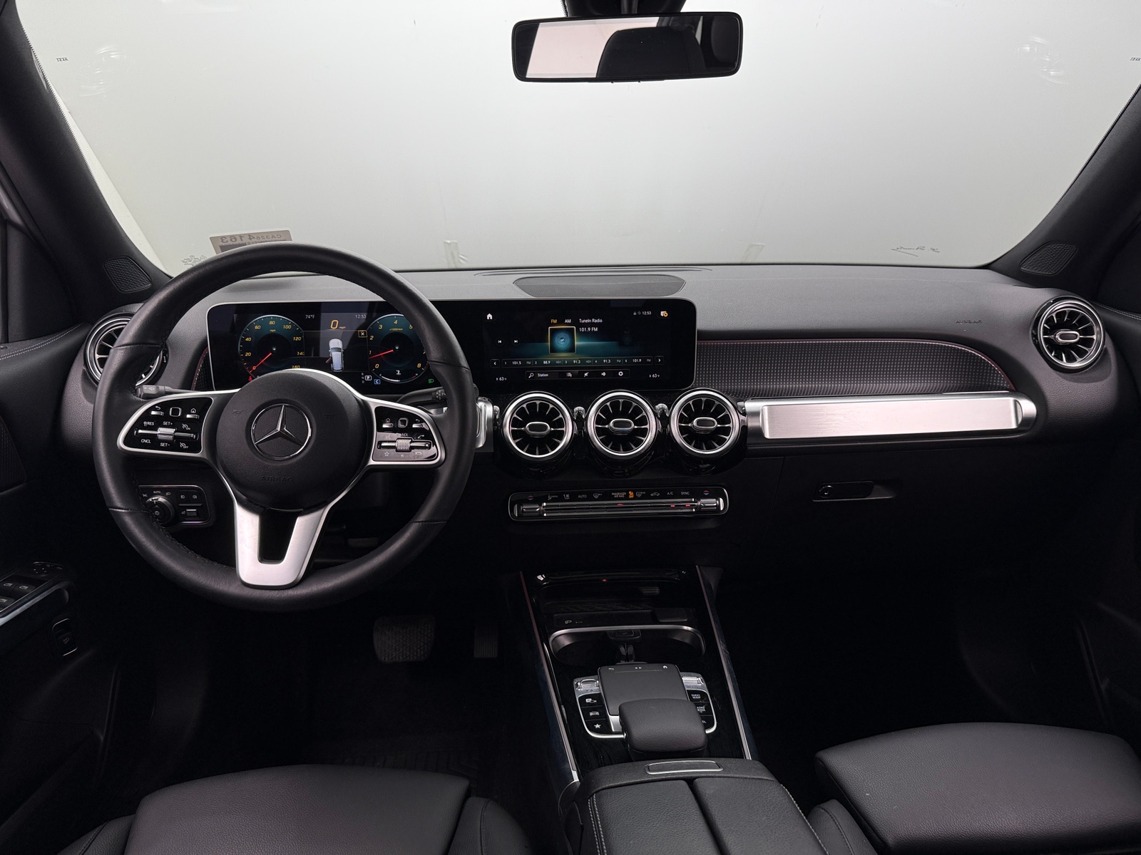 Thumbnail: 2020 Mercedes-Benz GLB - 2