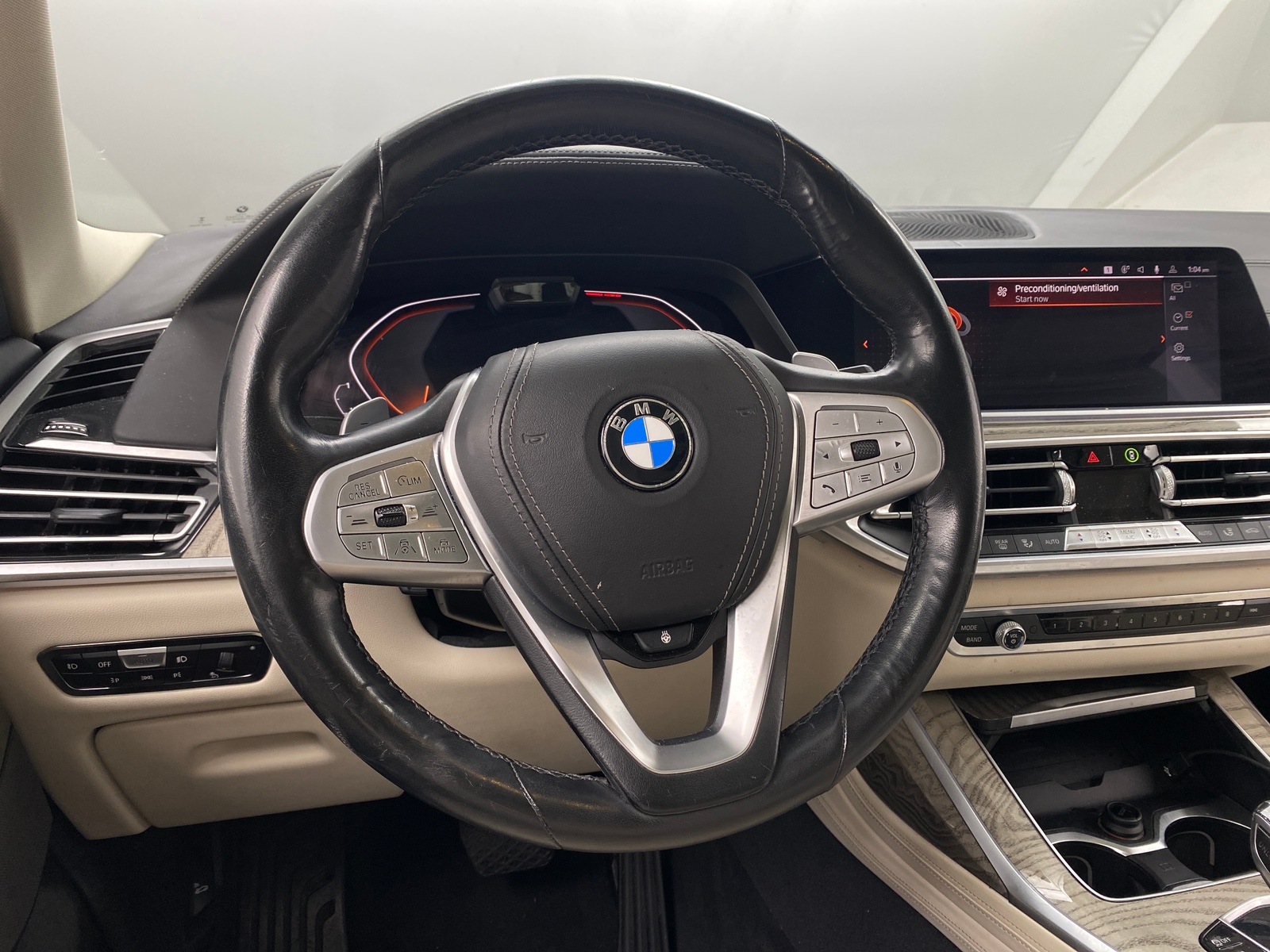 Thumbnail: 2019 BMW X7 - 4