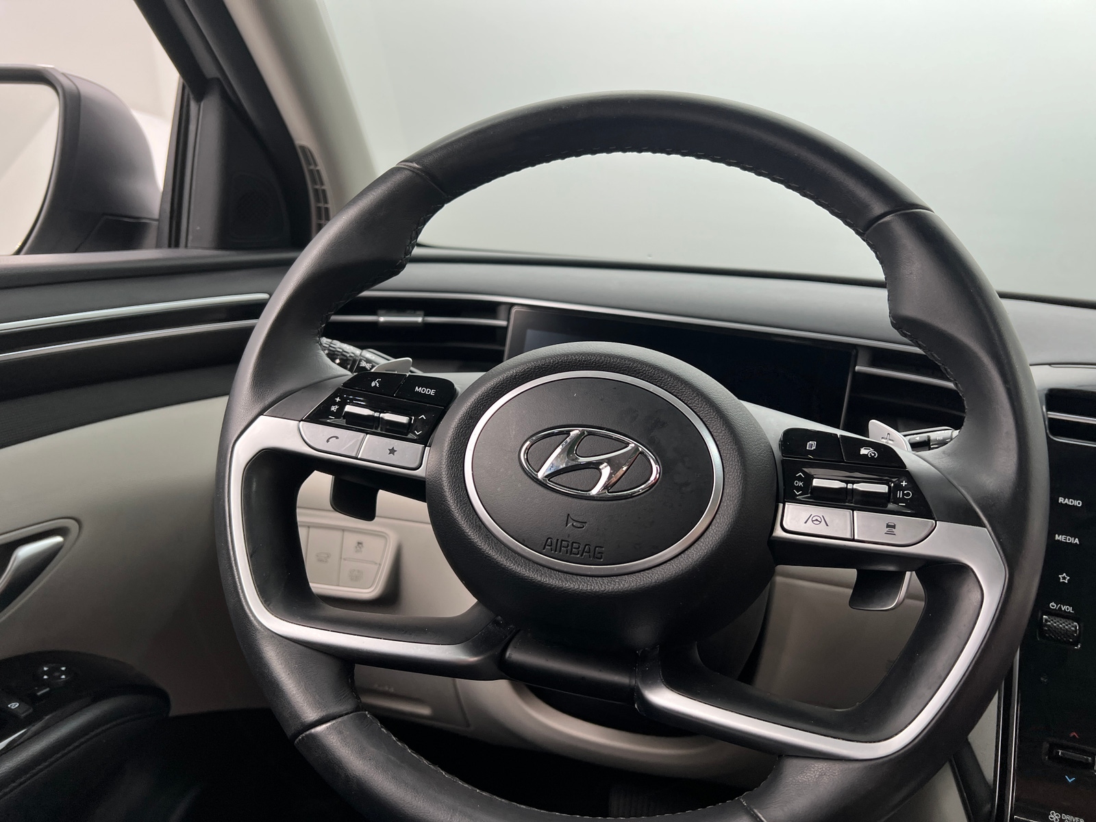 Thumbnail: 2022 Hyundai Tucson - 5