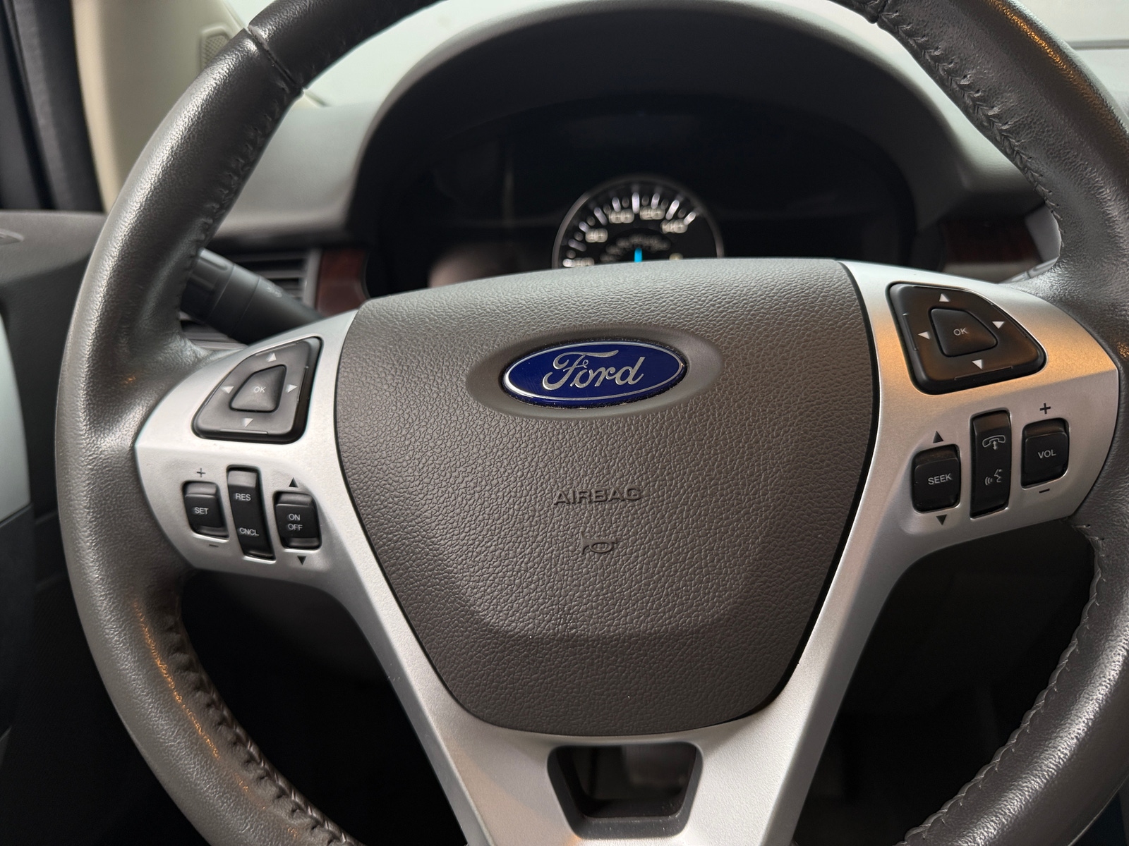 Thumbnail: 2013 Ford Edge - 4