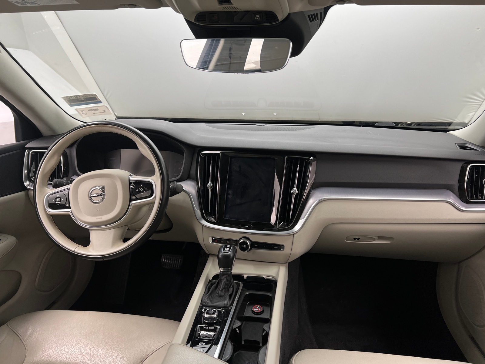 Thumbnail: 2019 Volvo S60 - 2