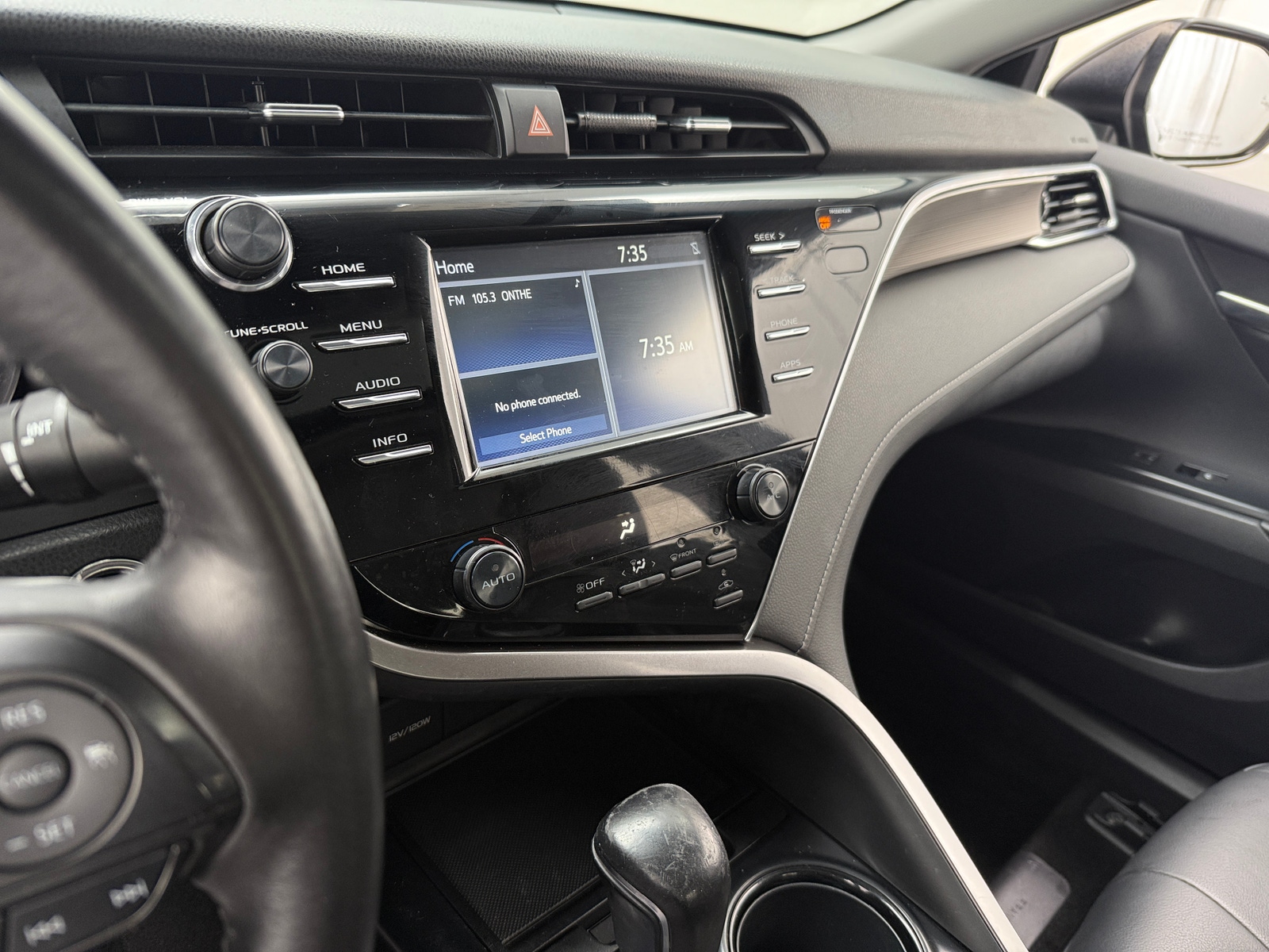 Thumbnail: 2018 Toyota Camry - 4