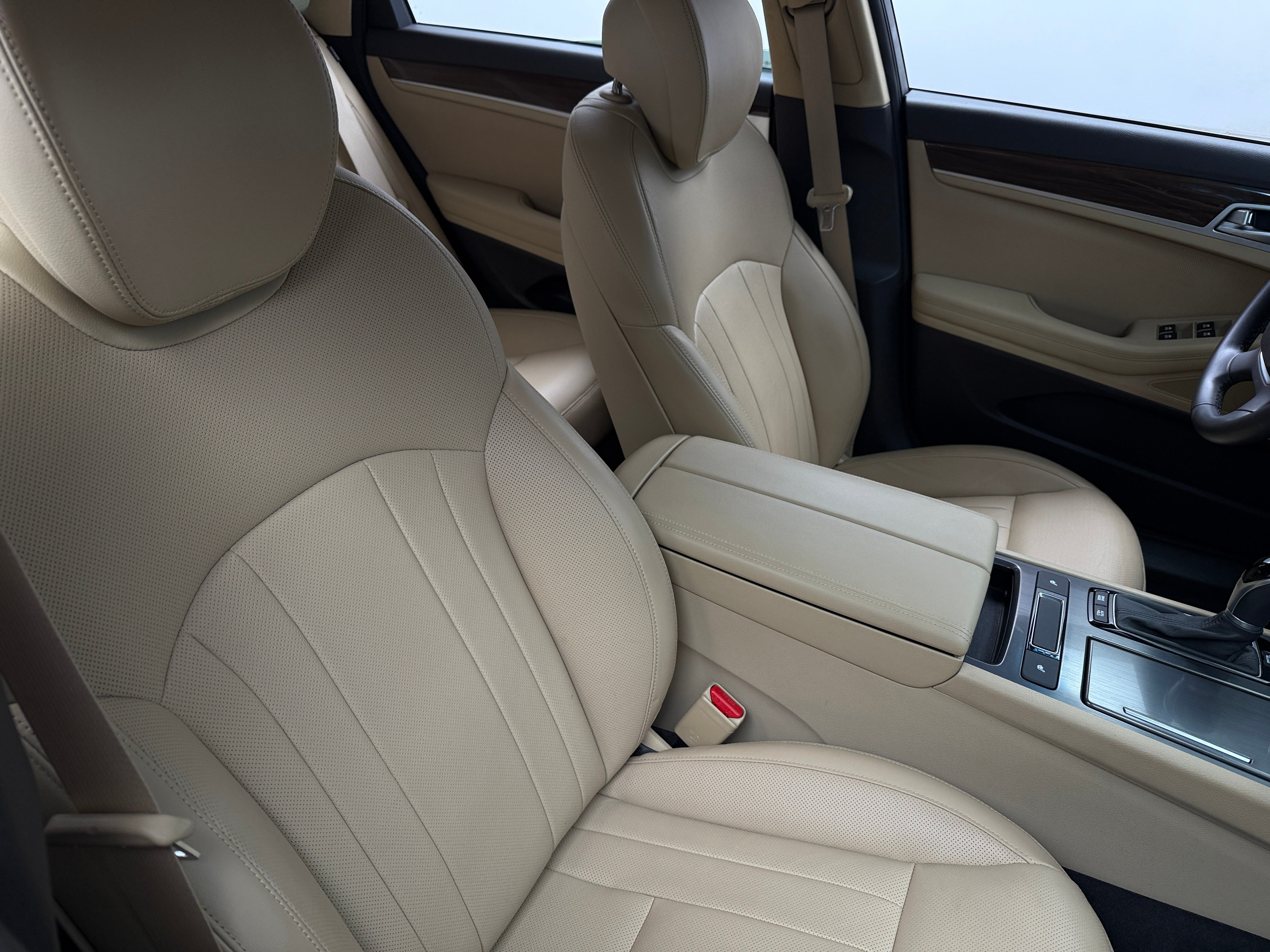 2017 GENESIS G80