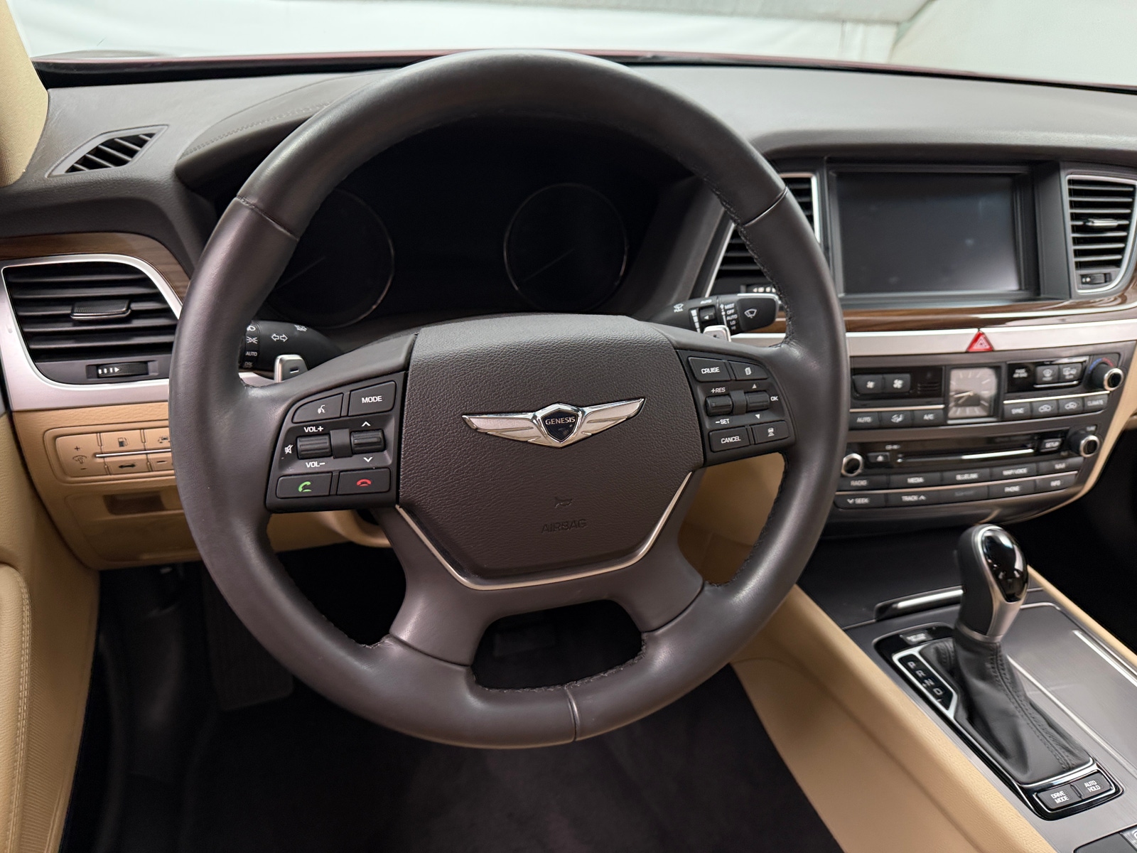 Thumbnail: 2017 Genesis G80 - 4