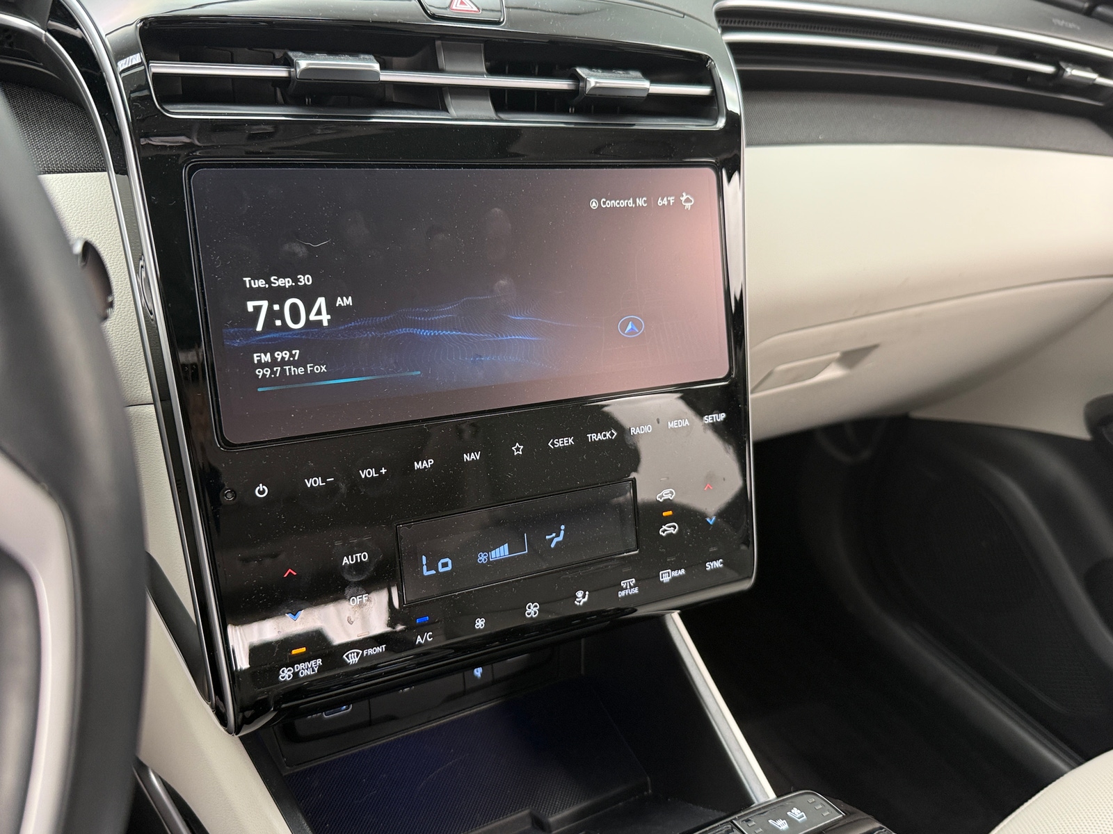 Thumbnail: 2023 Hyundai Tucson - 3