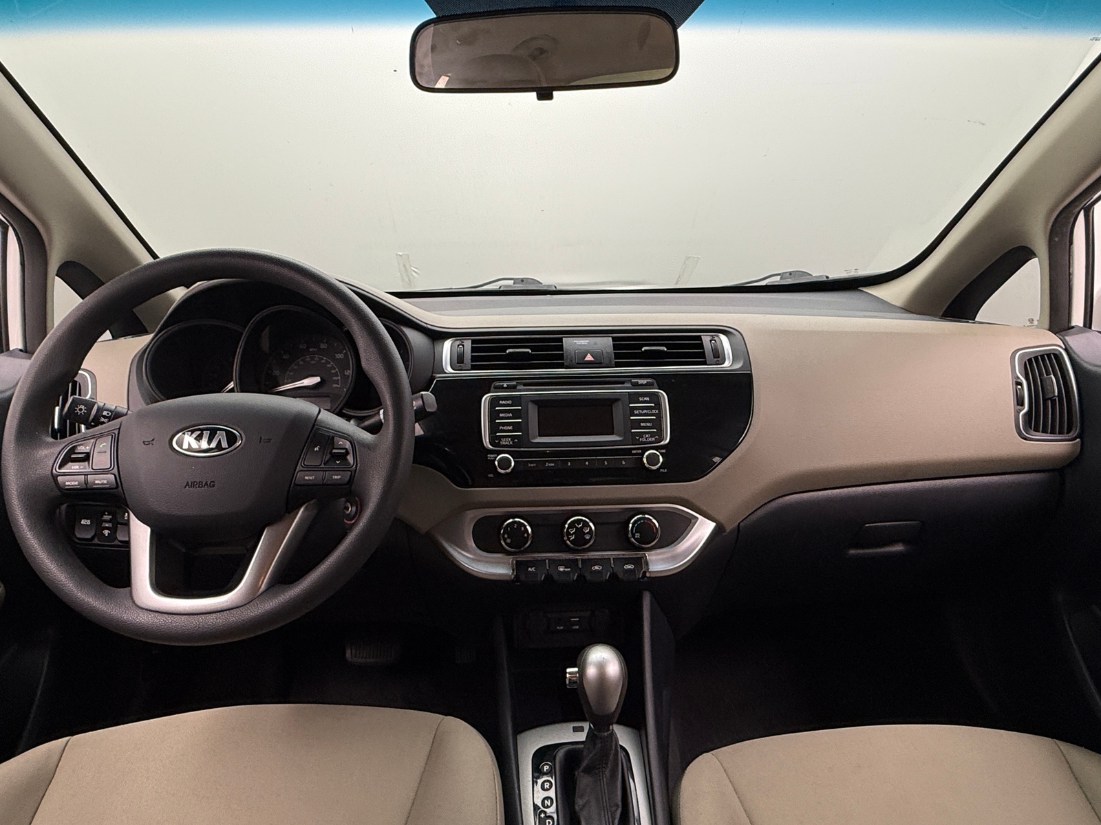 Thumbnail: 2017 Kia Rio - 3