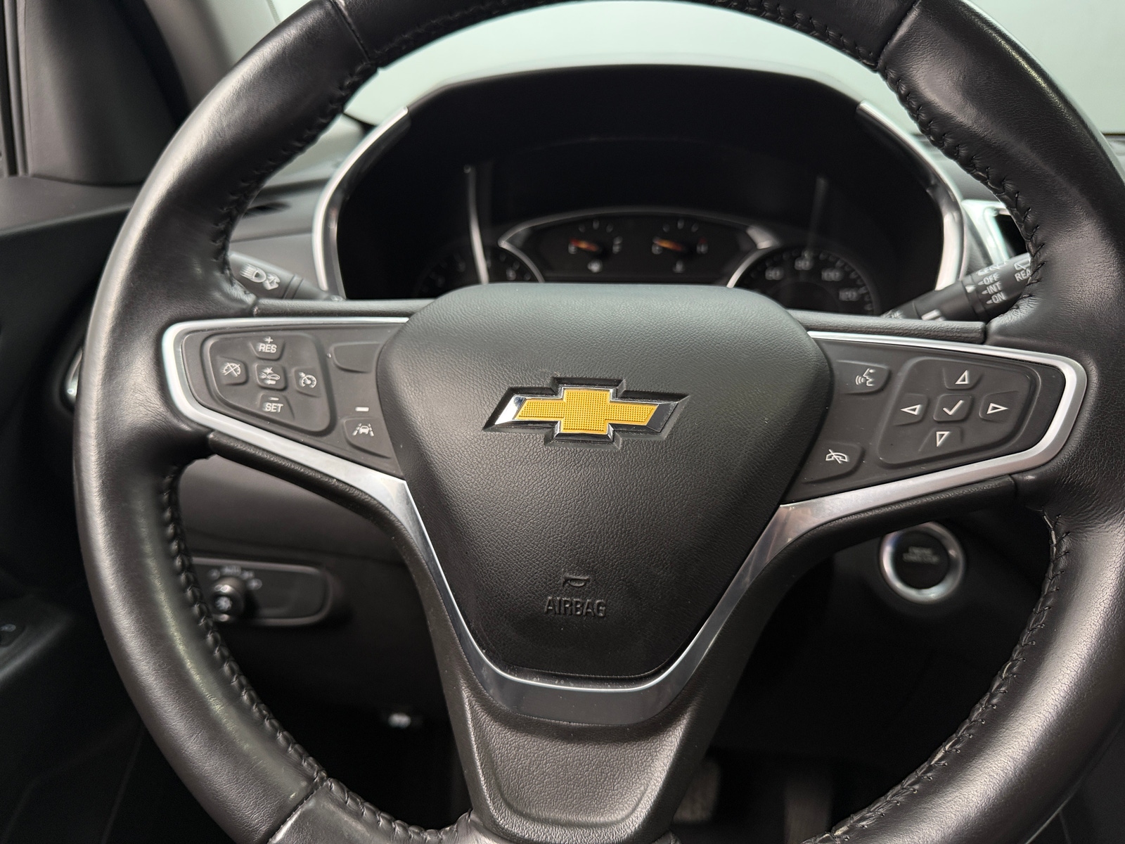Thumbnail: 2022 Chevrolet Equinox - 5