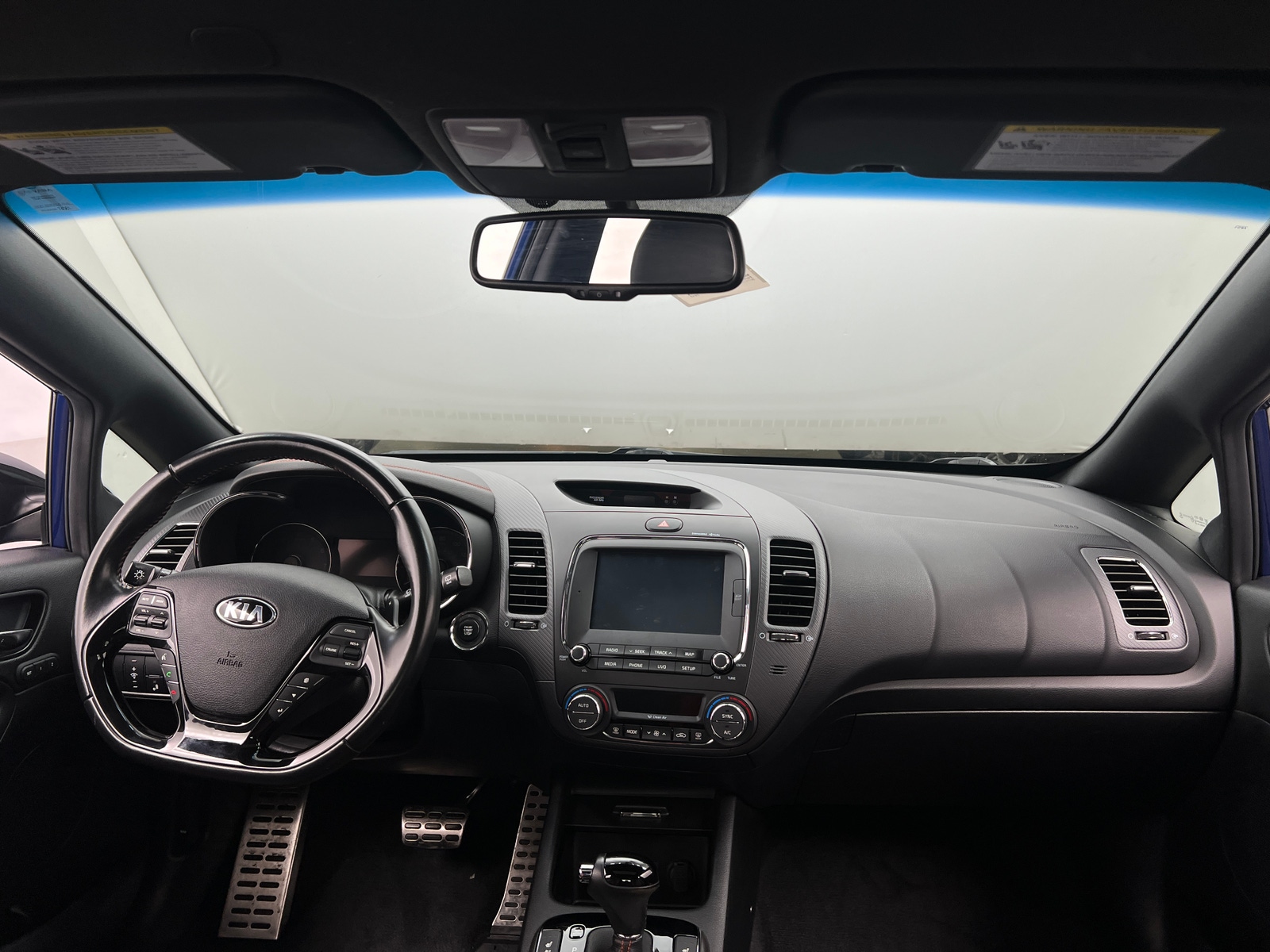 Thumbnail: 2017 Kia Forte - 2