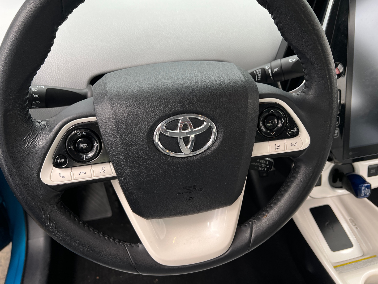 Thumbnail: 2017 Toyota Prius Prime - 5
