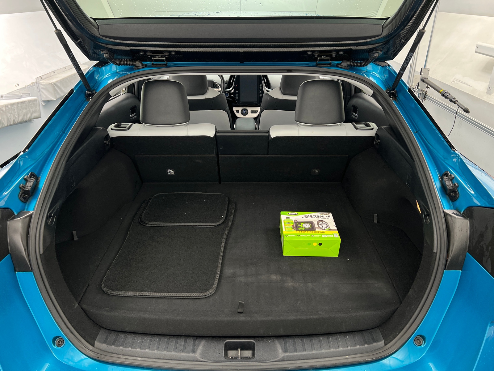 Thumbnail: 2017 Toyota Prius Prime - 7