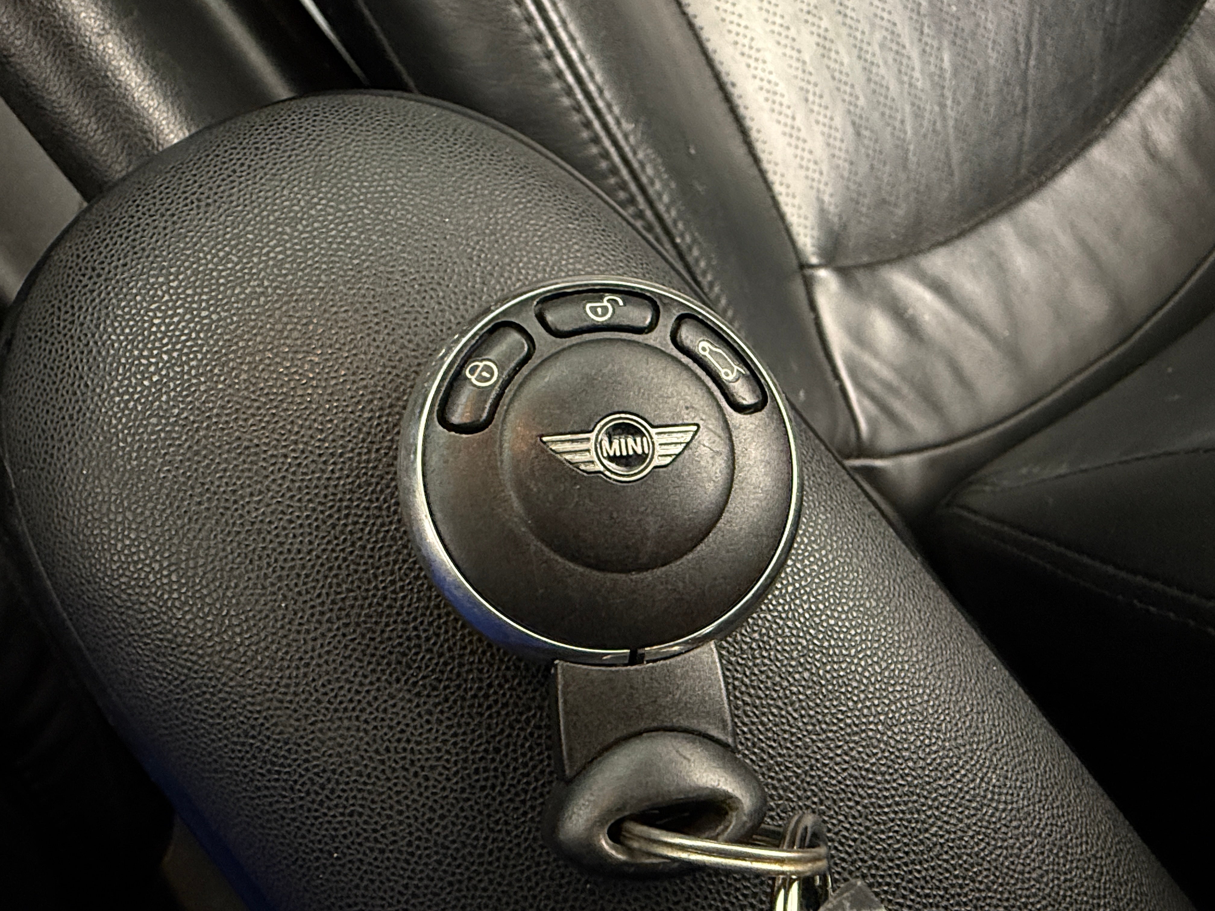 Used 2011 MINI Cooper Base with VIN WMWZN3C51BTZ89393 for sale in Oak Creek, WI