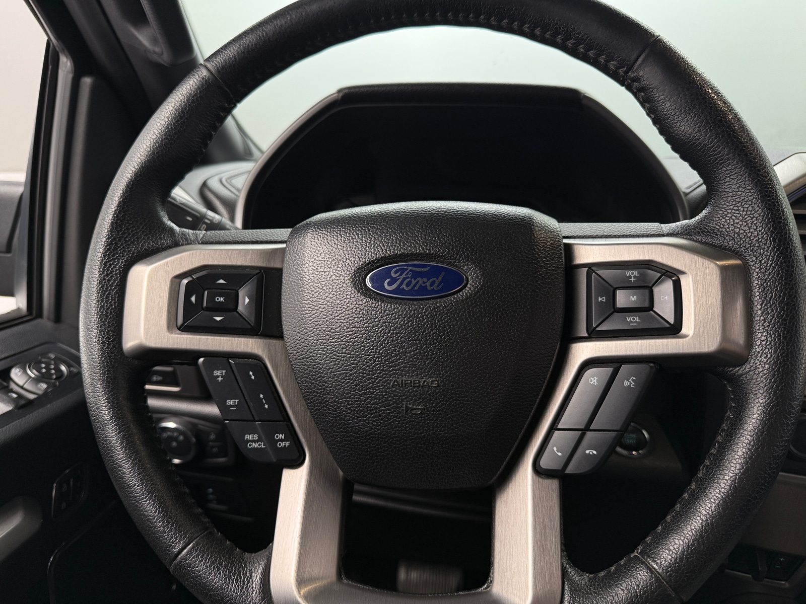 Thumbnail: 2015 Ford Econoline - 4