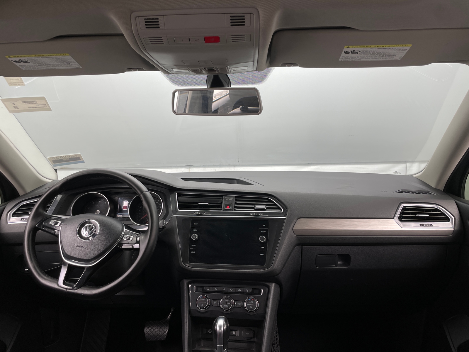 Thumbnail: 2018 Volkswagen Tiguan - 2