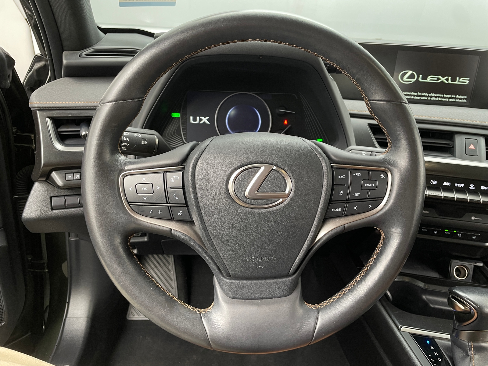 Thumbnail: 2020 Lexus UX - 3