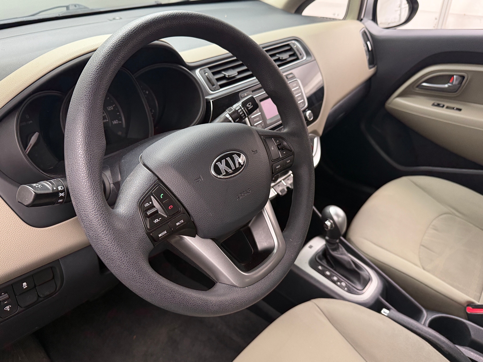 Thumbnail: 2017 Kia Rio - 5