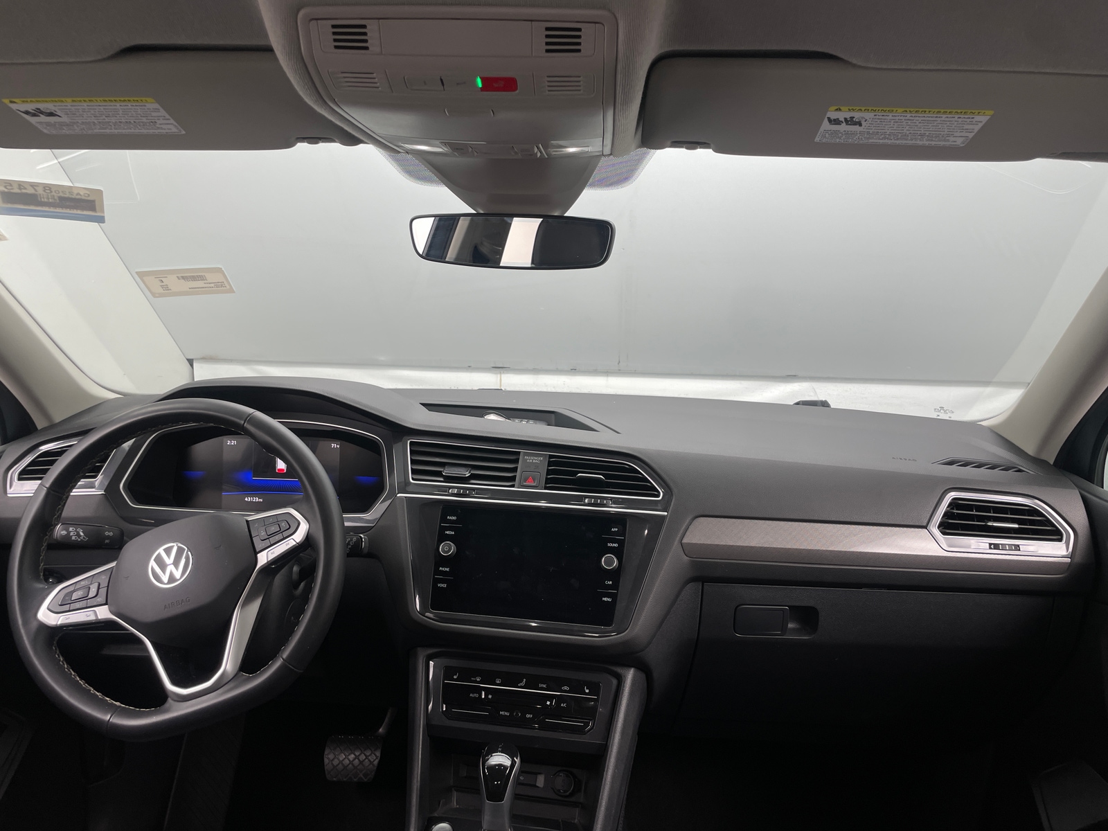 Thumbnail: 2024 Volkswagen Tiguan - 2