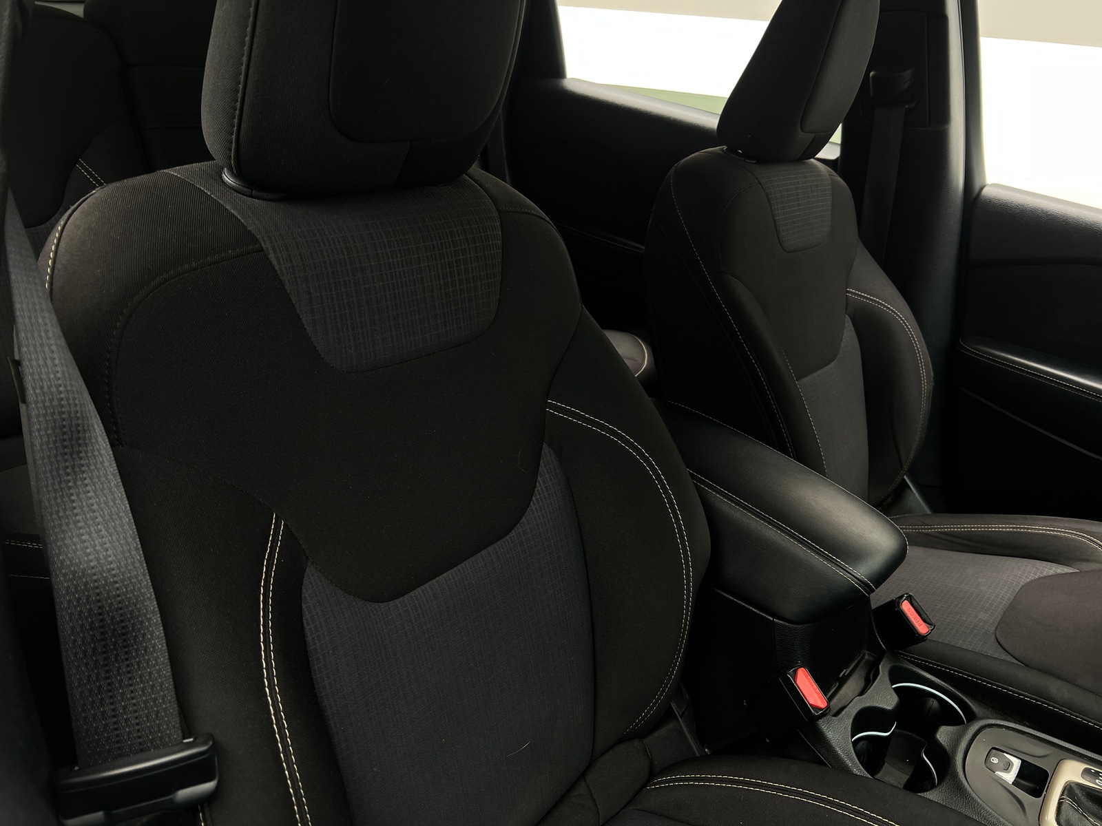 Thumbnail: 2015 Jeep Cherokee - 2