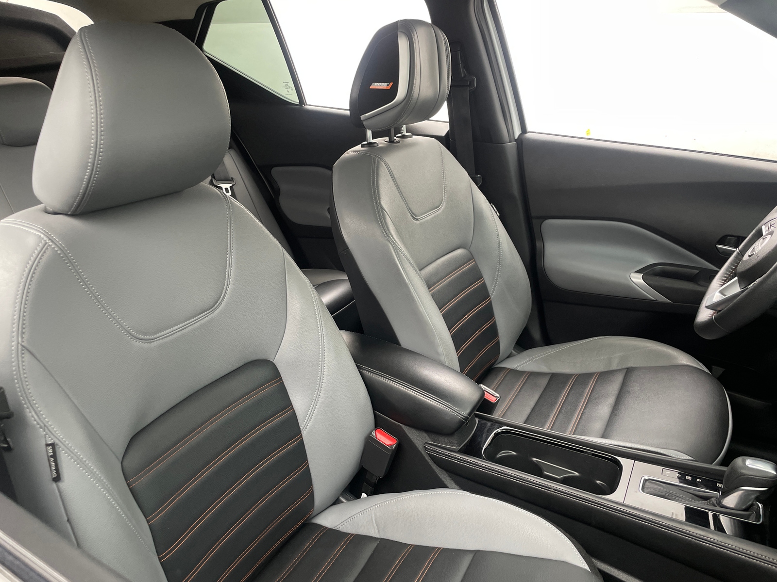 Thumbnail: 2023 Nissan Kicks - 2