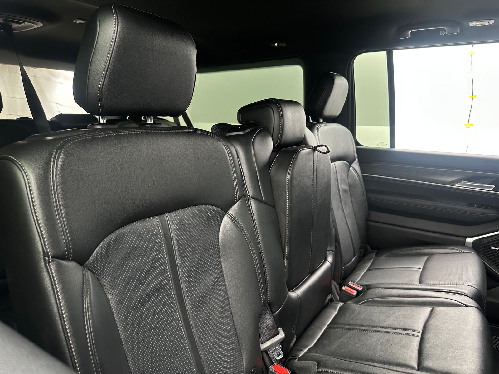 Thumbnail: 2024 Jeep Wagoneer - 5