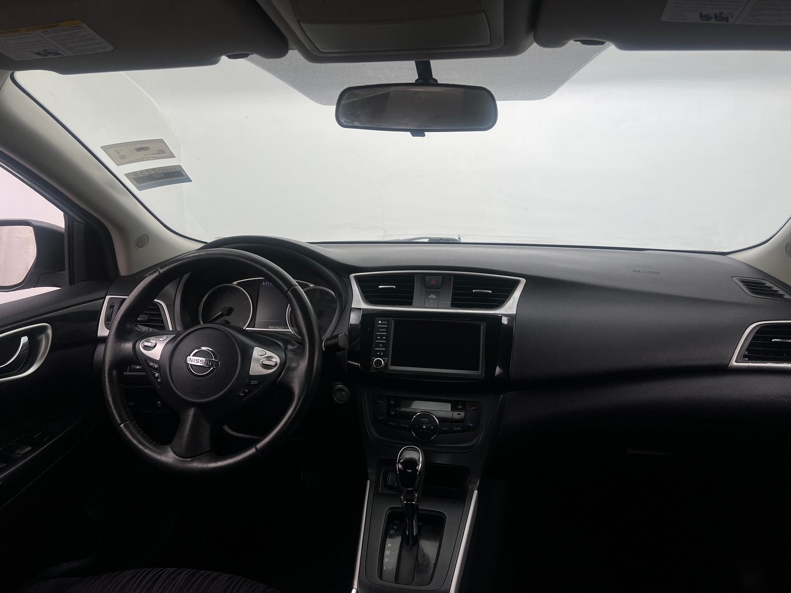 Thumbnail: 2019 Nissan Sentra - 3