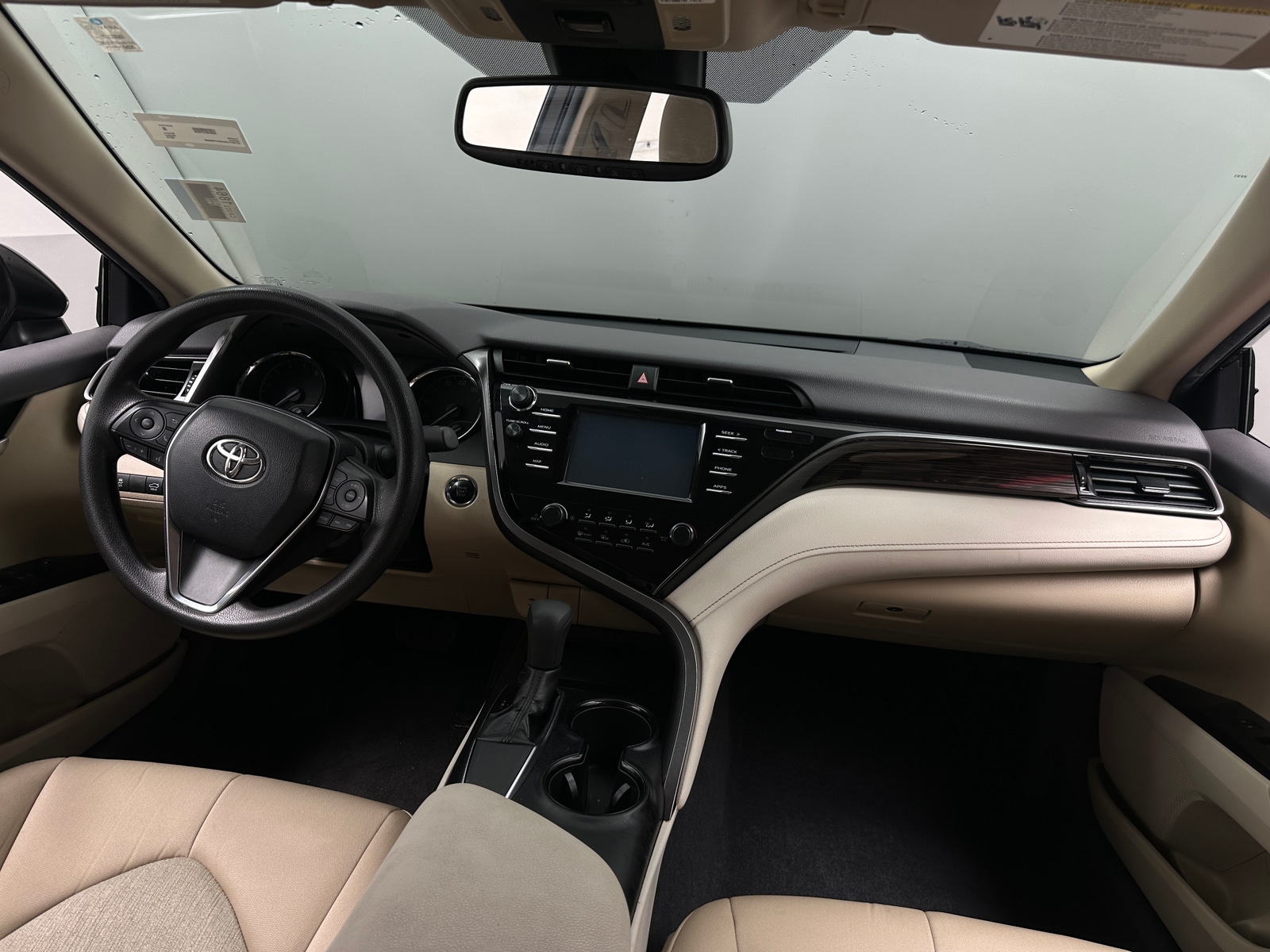Thumbnail: 2019 Toyota Camry - 3