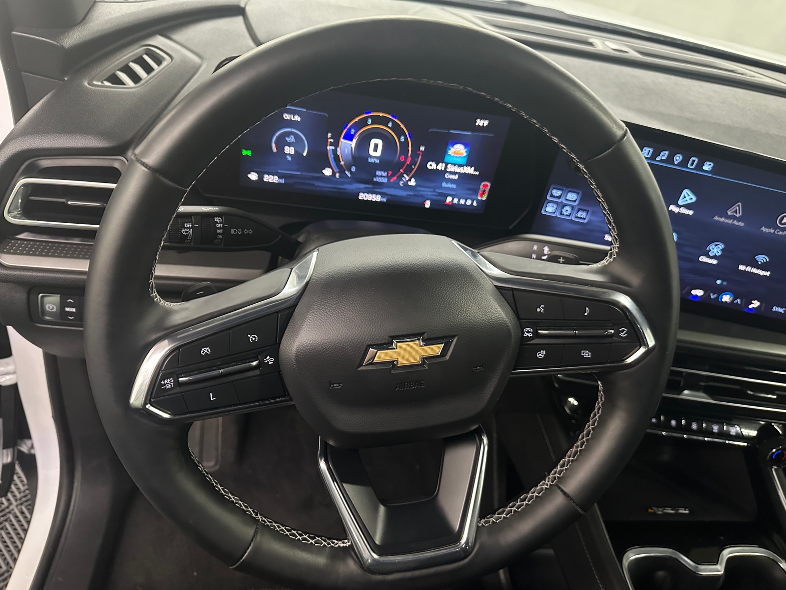 Thumbnail: 2025 Chevrolet Traverse - 5