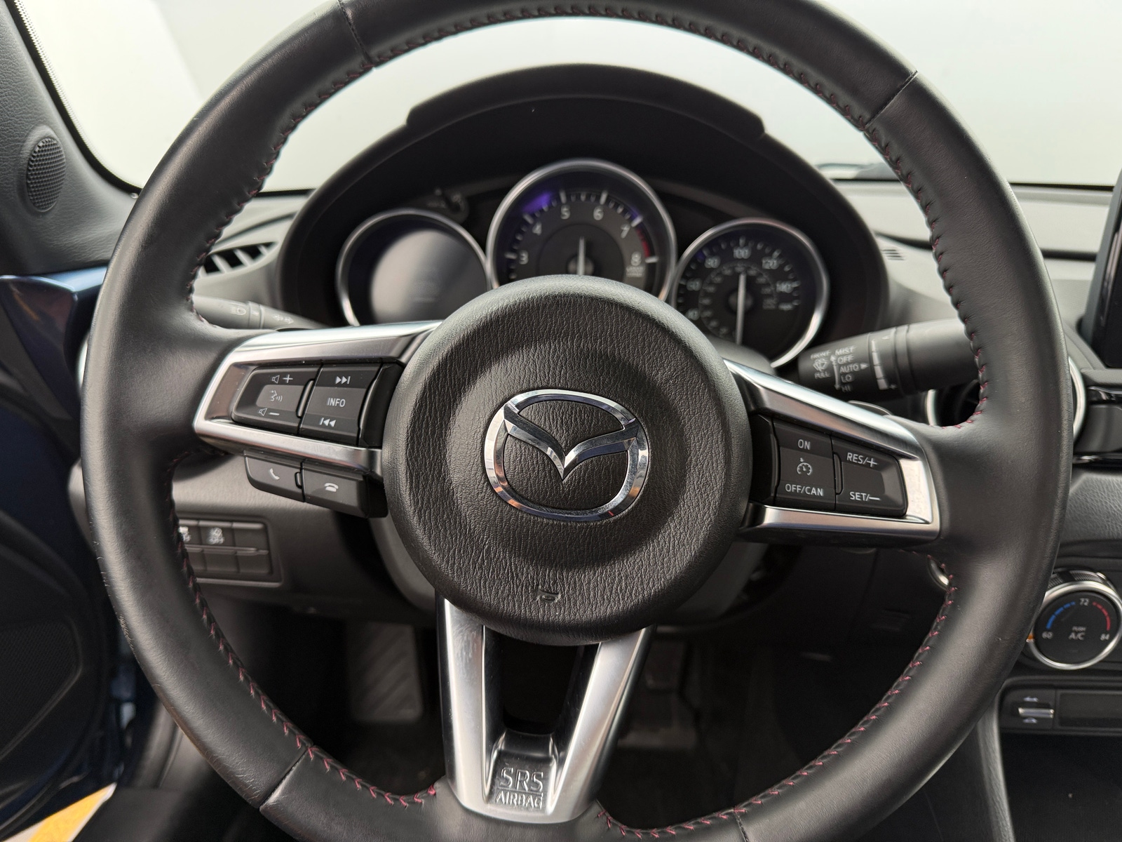Thumbnail: 2019 Mazda MX-5 Miata - 3