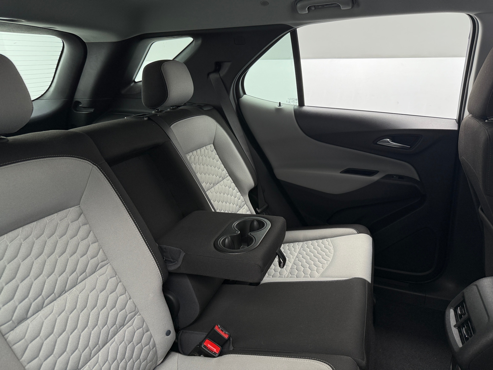 Thumbnail: 2021 Chevrolet Equinox - 6