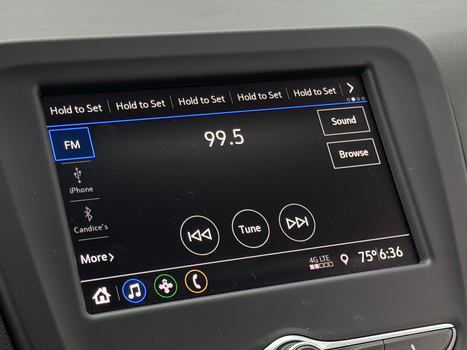 Thumbnail: 2021 Chevrolet Equinox - 4