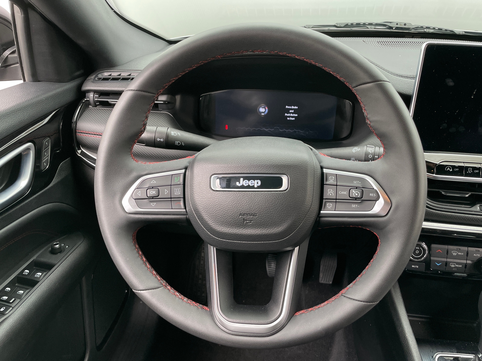 Thumbnail: 2023 Jeep Compass - 4
