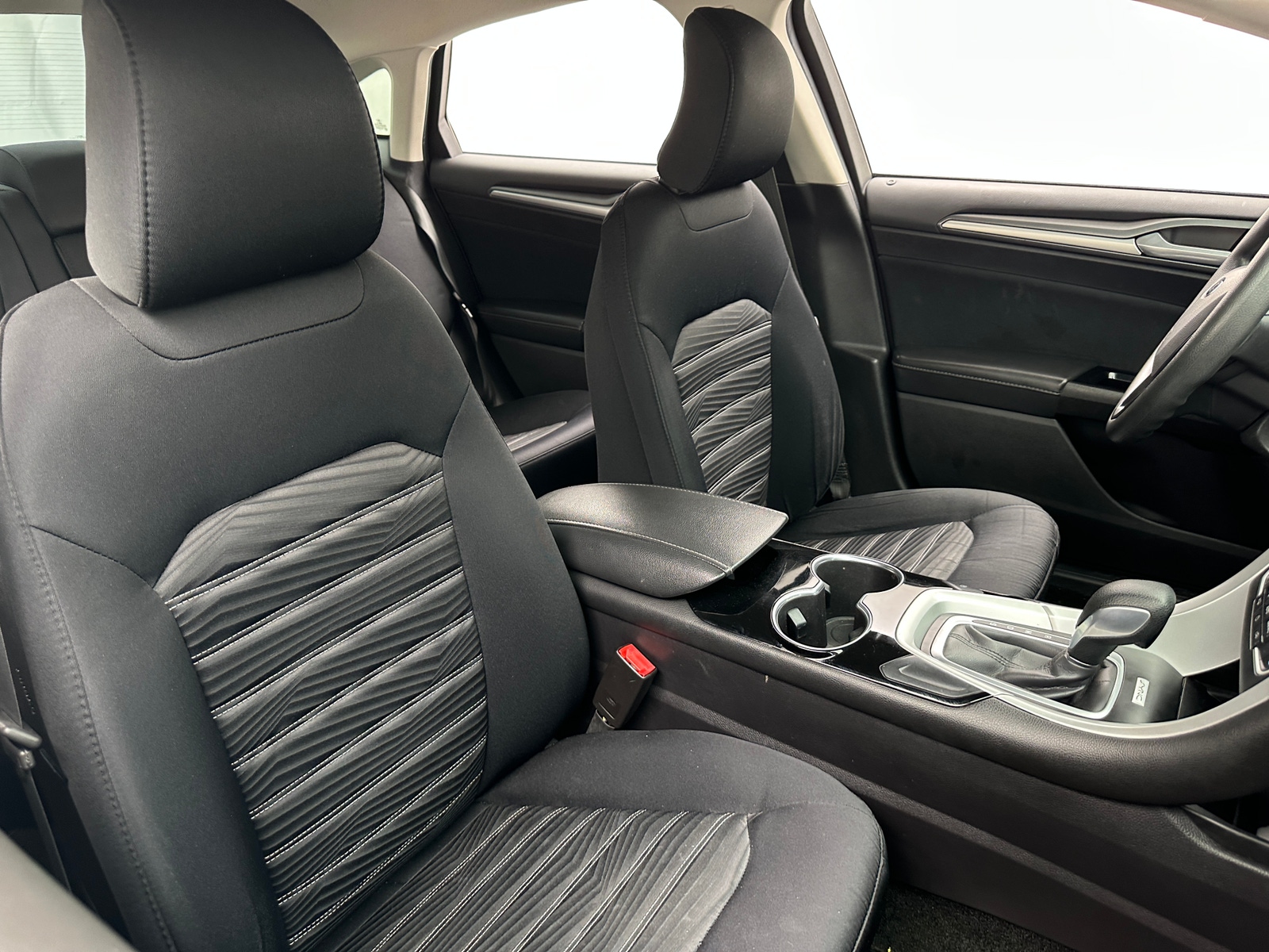 Thumbnail: 2016 Ford Fusion - 2