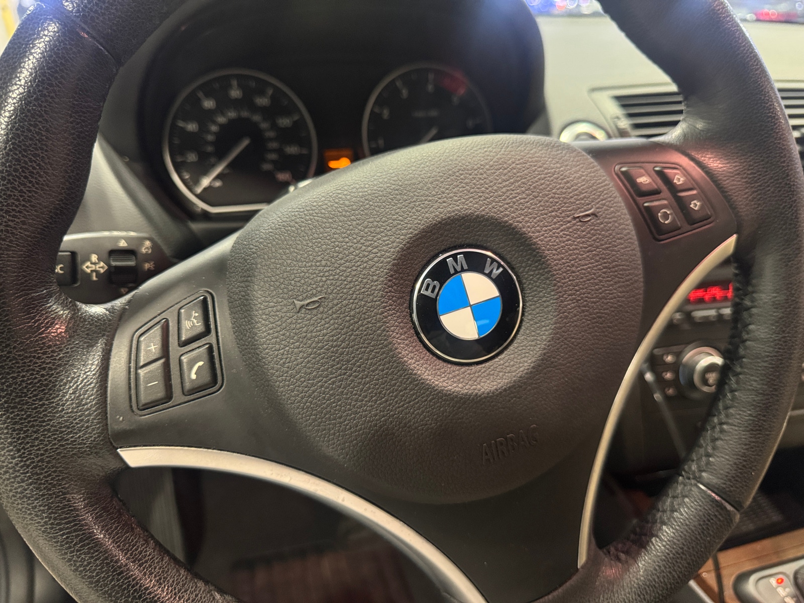 Thumbnail: 2010 BMW 1 Series - 4