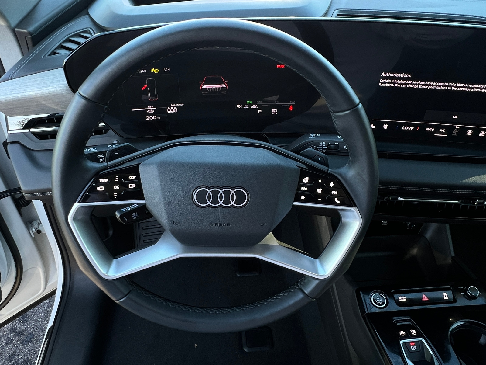 Thumbnail: 2025 Audi Q6 e-tron - 5