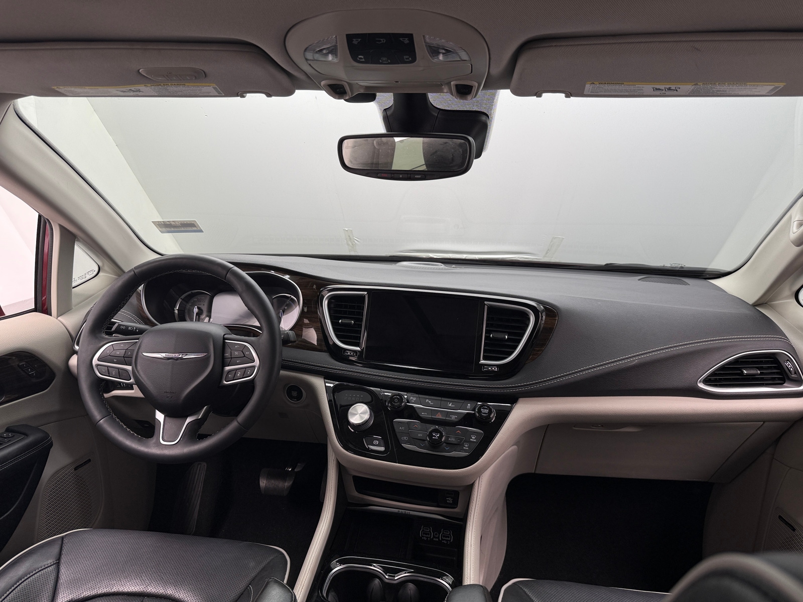 Thumbnail: 2022 Chrysler Pacifica - 2