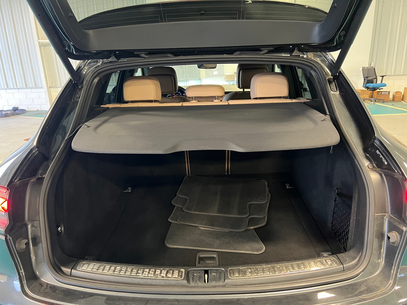 Thumbnail: 2021 Porsche Macan - 7