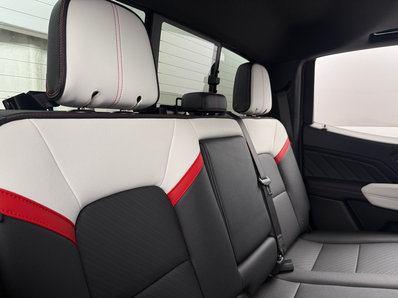 Thumbnail: 2024 GMC Canyon - 5