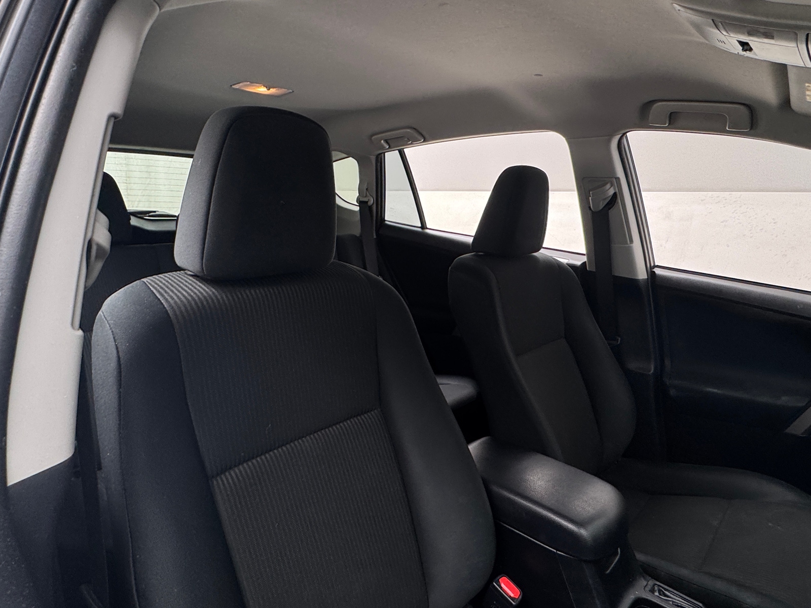 Thumbnail: 2018 Toyota RAV4 - 2