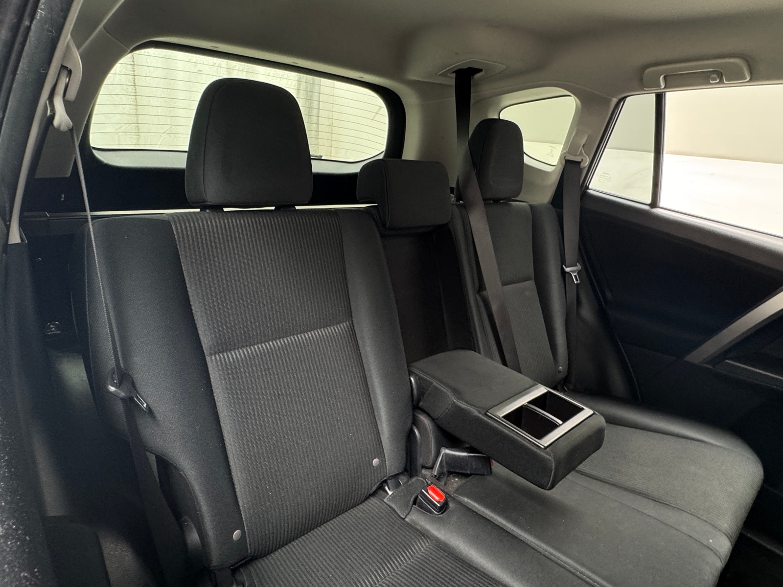 Thumbnail: 2018 Toyota RAV4 - 6