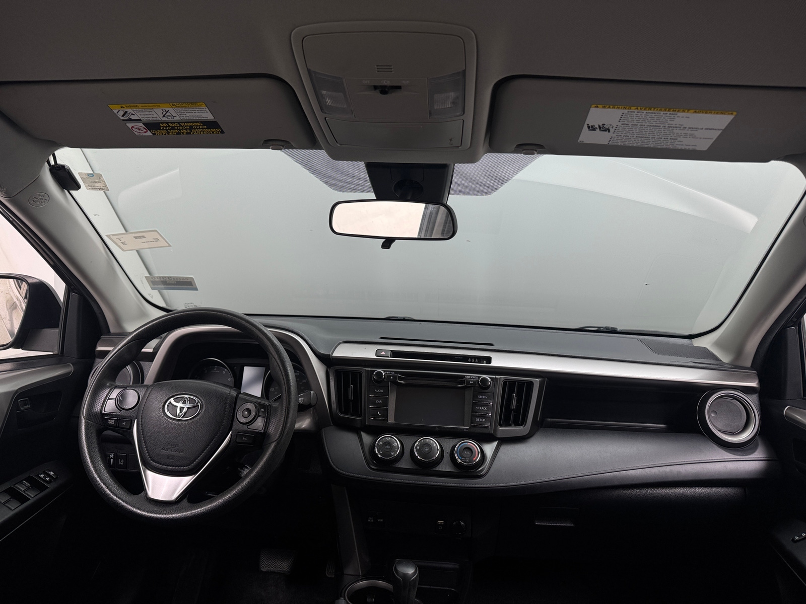 Thumbnail: 2018 Toyota RAV4 - 3